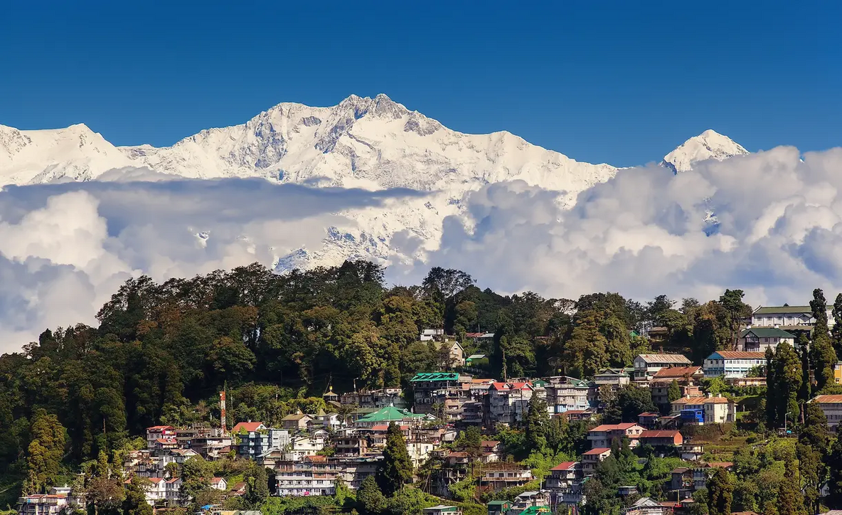 NJP to Darjeeling sliding image 5