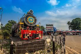 njp to darjeeling sliding image 3